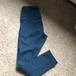 Athleta crop leggings